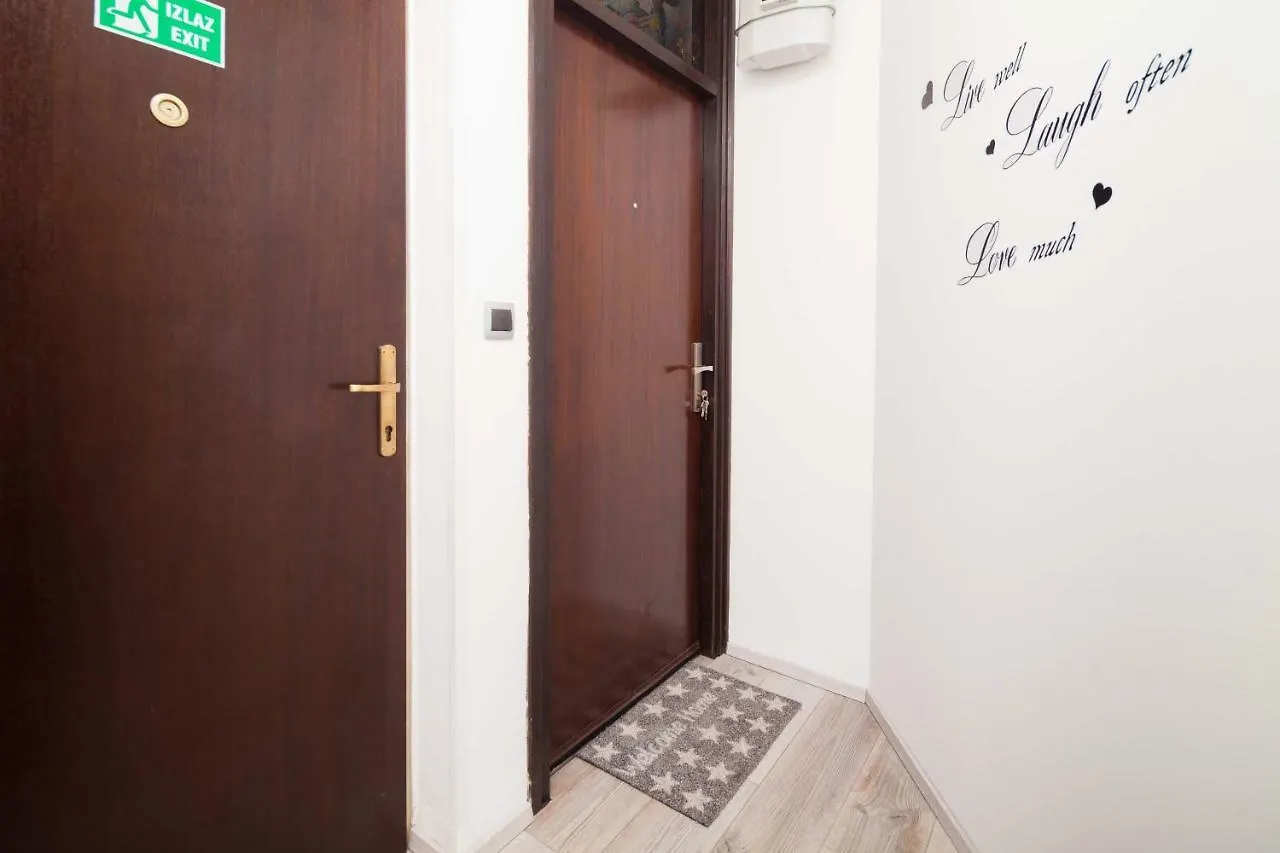 Apartman Ester Pula Apartment