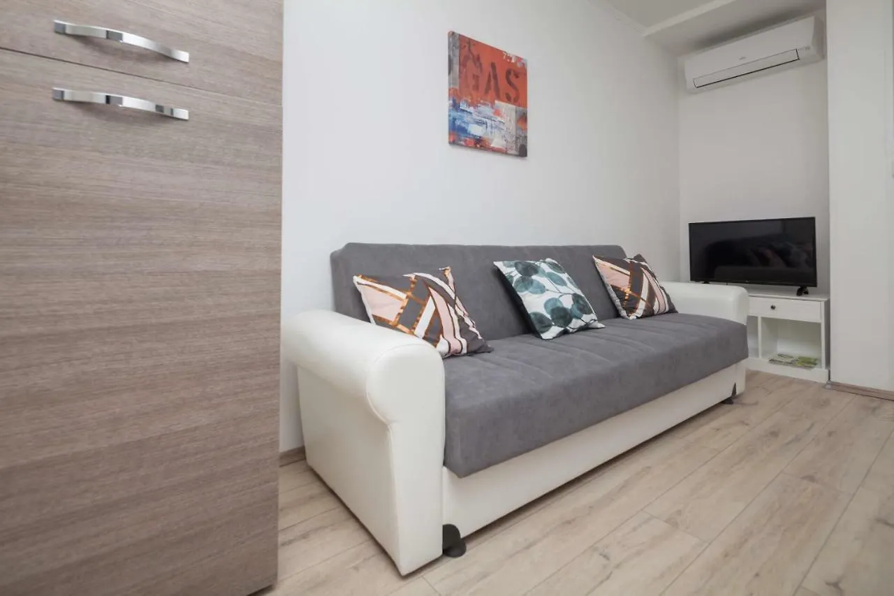 Apartman Ester Pula Apartment